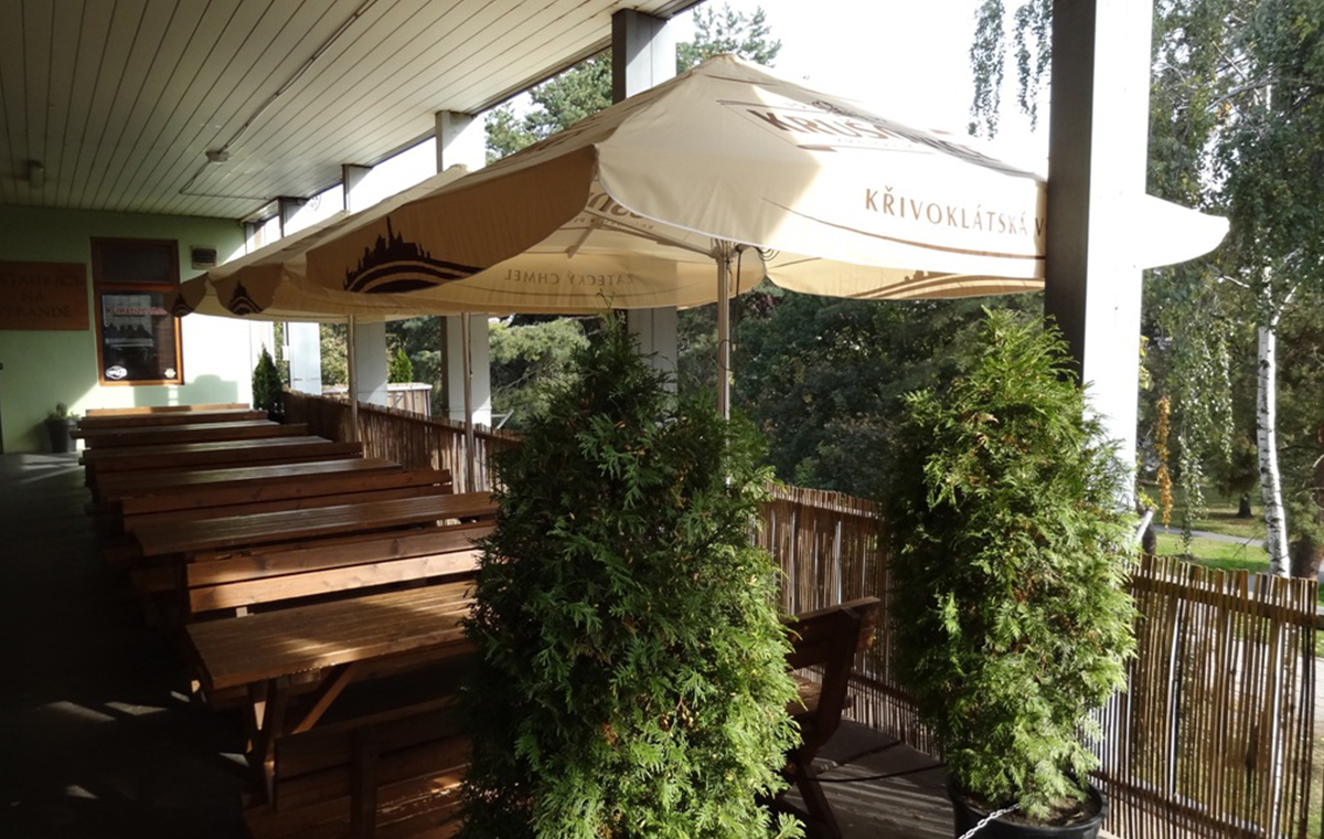 Venkovní posezení - pohled 1